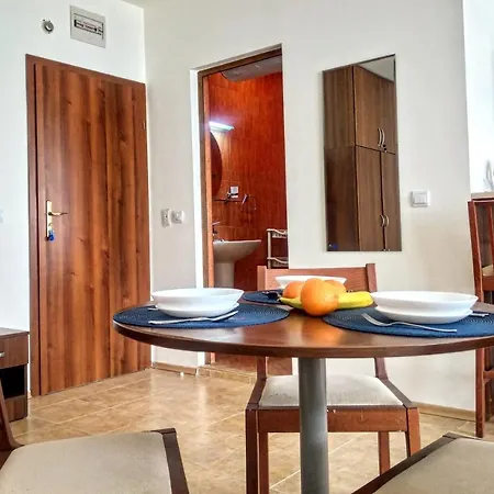 Morski Far Lighthouse-bastet Bs *