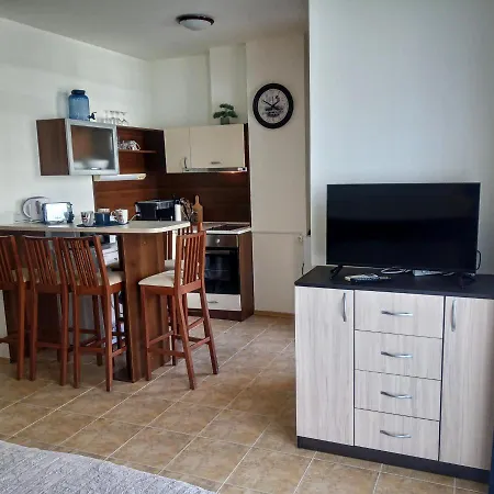 דירה Morski Far Lighthouse-bastet Bs סבטי ולאס