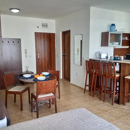 Morski Far Lighthouse-bastet Bs *