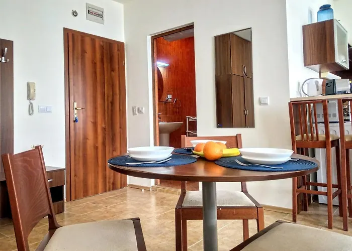 Morski Far Lighthouse-bastet Bs *